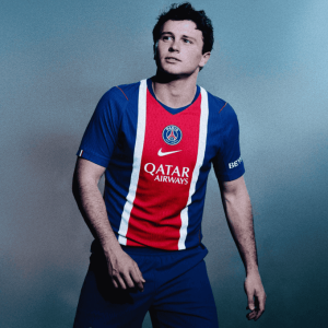 PSG Home-Trikot 2026/27 im Check: Klassisches Hechter-Design trifft auf High-Tech-Performance