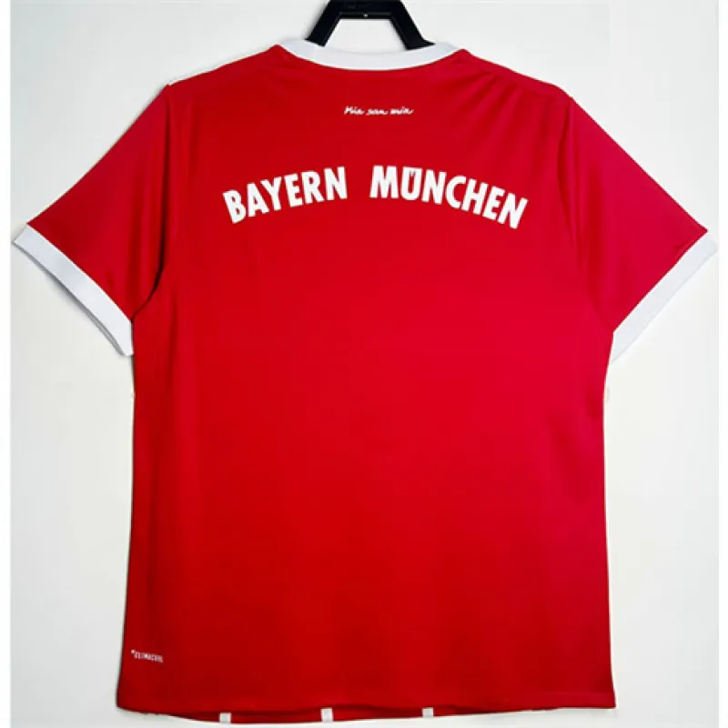 Jersey retro local del Bayern Munich 2017-18 - Rojo