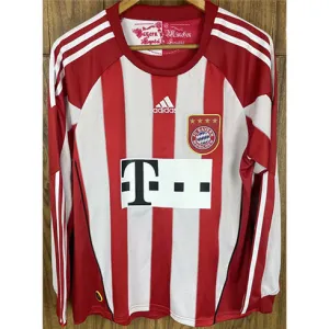 Bayern München 2010 - 2011 Heim - Retro - Langarmtrikot - Rot und Weiß