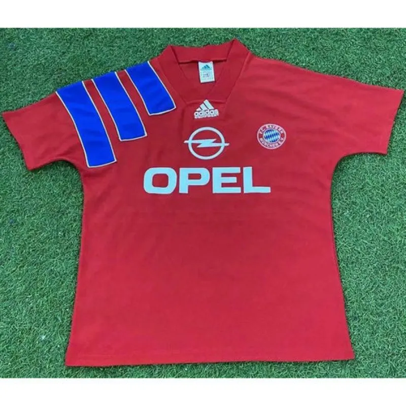 Jersey retro local del Bayern Munich 1991 - 1993 - Rojo