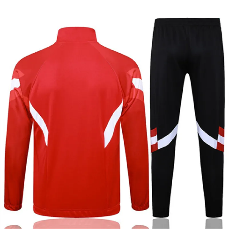 Abbigliamento sportivo della Bayern Munich 2024/2025 - Rosso