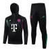 Abbigliamento sportivo con cappuccio della Bayern Munich 2024/2025 - Nero