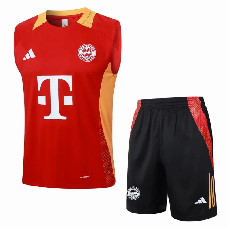 Set di SHORT del FC Bayern Munich 2024/25 - Rosso vivo