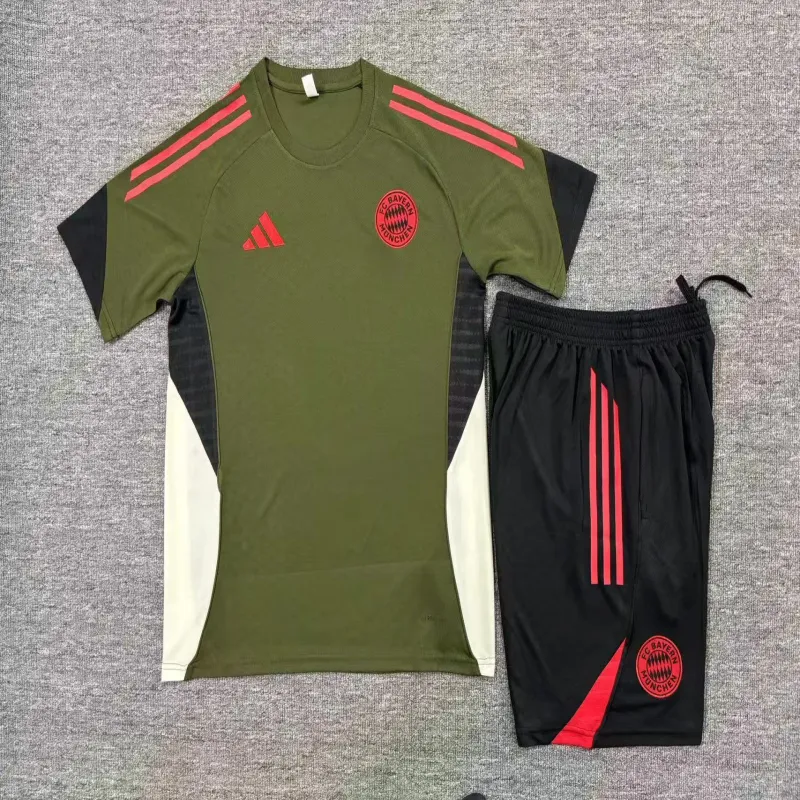 Bayern Munich 2025/26 Conjunto de Entrenamiento Infantil verde