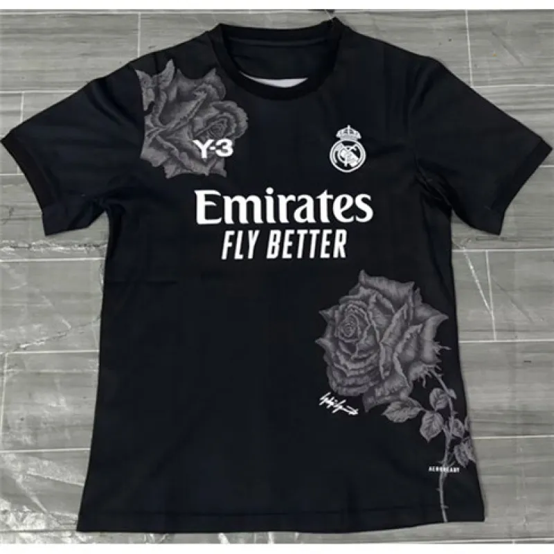 Maillot de l'édition Y3 du Real Madrid 2024/25 - Noir