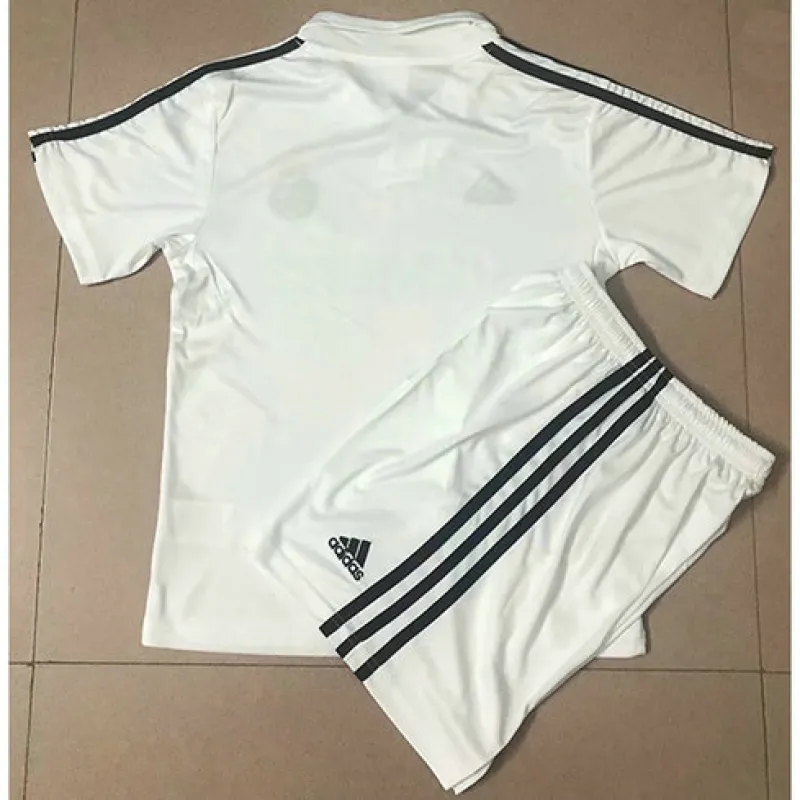 Real Madrid Retro Jersey 2002/03 Home - White