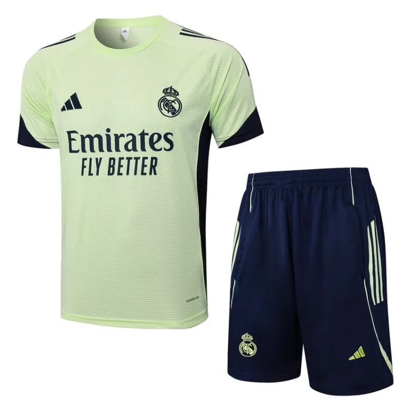 Real Madrid Trainingsshirt + Shorts 2025/26 - Hellgrün