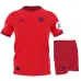 Sevilla 2024/25 Auswärts-Kinder-Trikot und Shorts - Rot