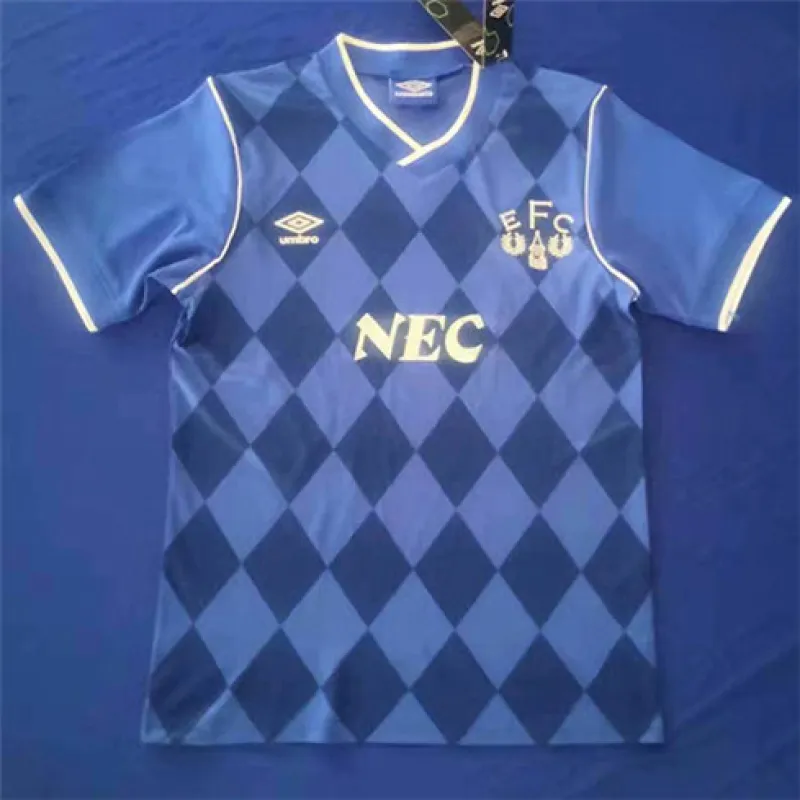 Everton's 1986/87 retro home jersey - blue