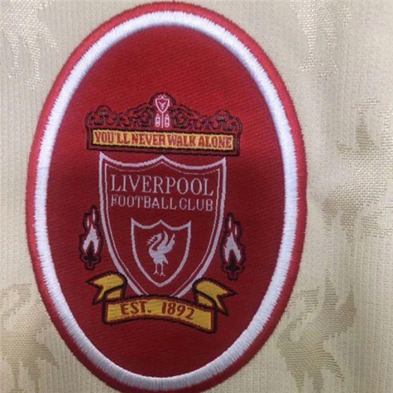 Camiseta de visita retro de Liverpool 1996/97 - Blanca