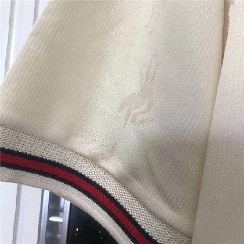 Camiseta de visita retro de Liverpool 1996/97 - Blanca