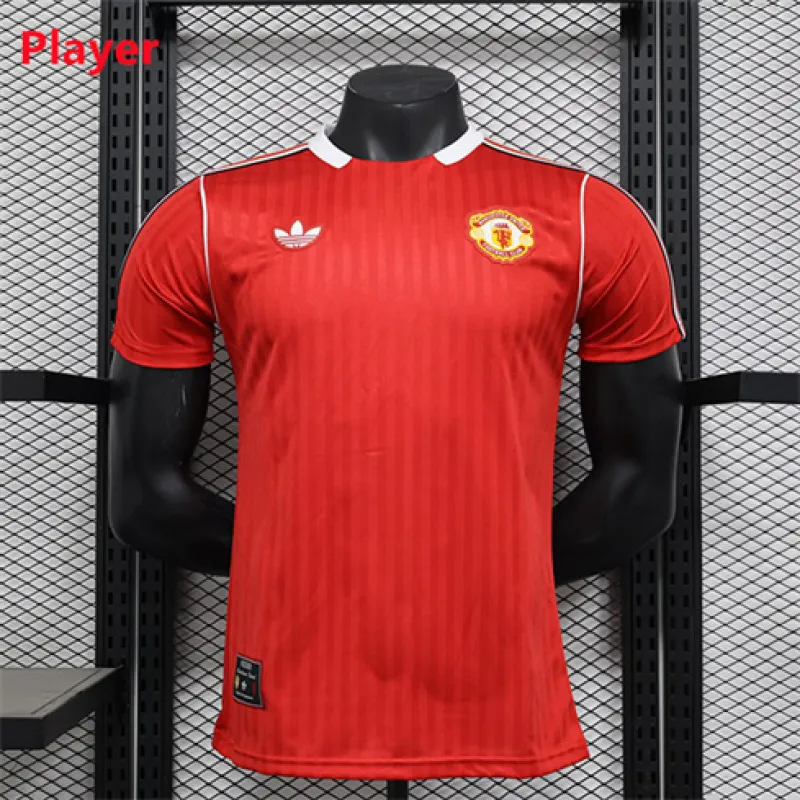 Camiseta de entrenamiento de los jugadores de Manchester United 2024/25 - Negro/Rojo​