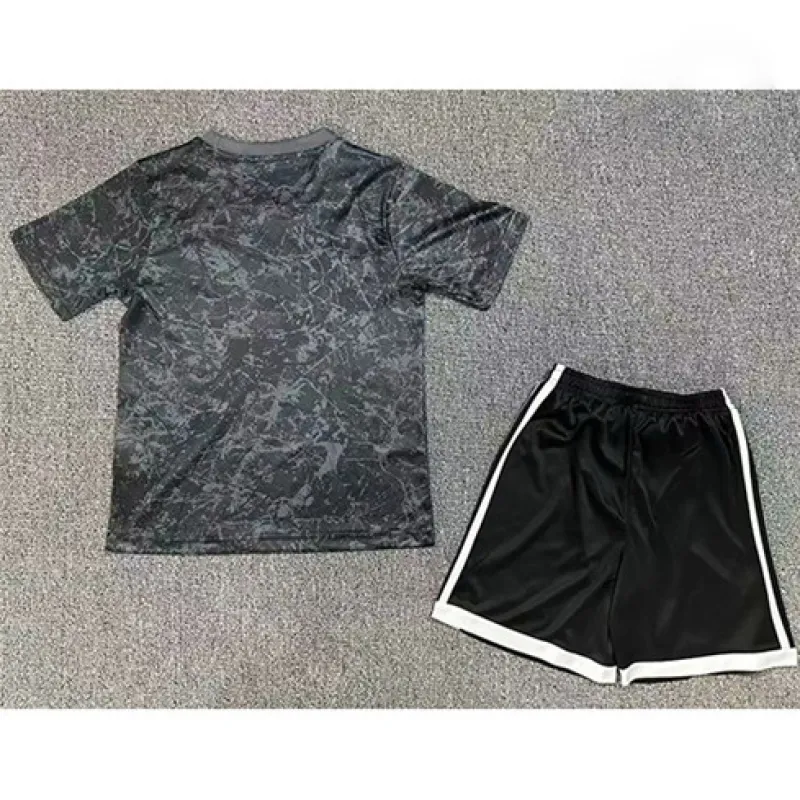 Maglia + pantaloncini per bambini di Manchester United 2024/25 - Grigio