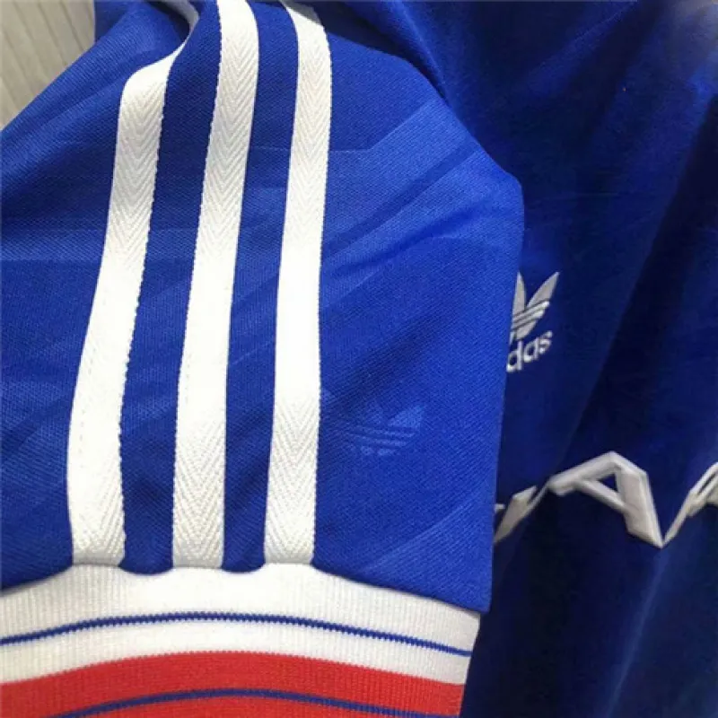 Terza maglia retro blu di Manchester United nel 1986