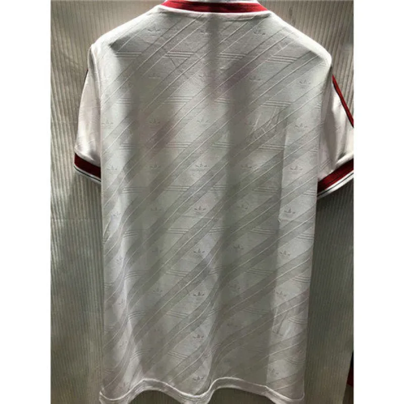Manchester United Retro Jersey 1986 Away - White