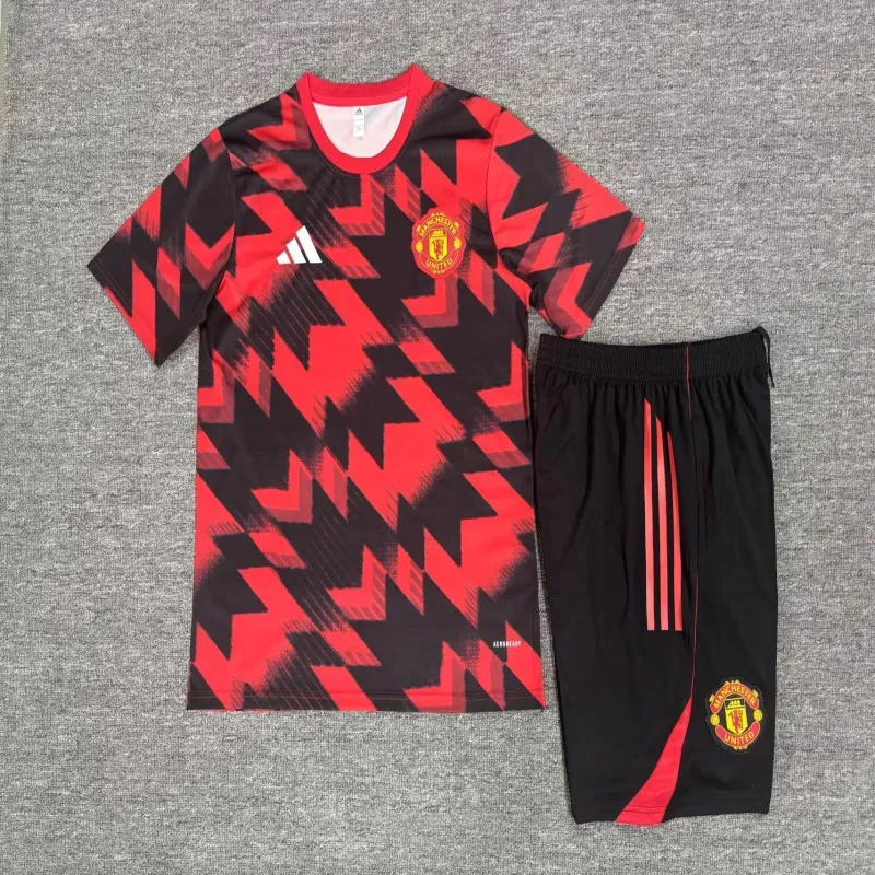 Manchester United 2025/26 Kids Training Set Red Black