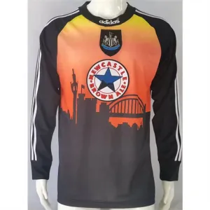 Newcastle United 1996/97 Goalkeeper Long Sleeve Retro Jersey - Black