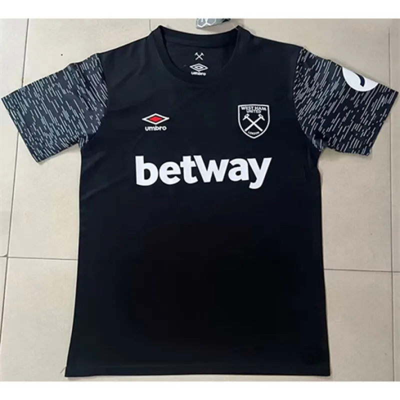 Il kit 2024/25 di West Ham United - Nero