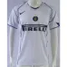 Maillot d'extérieur retro de l'Inter Milan 2004/05 - blanc