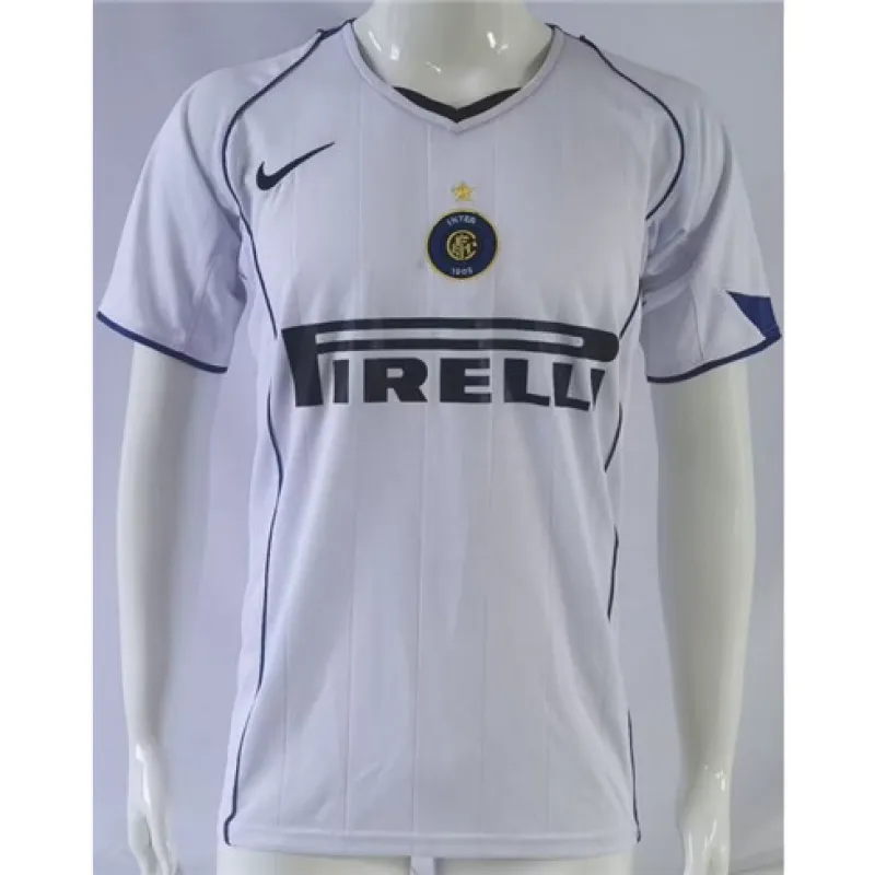 Maillot d'extérieur retro de l'Inter Milan 2004/05 - blanc