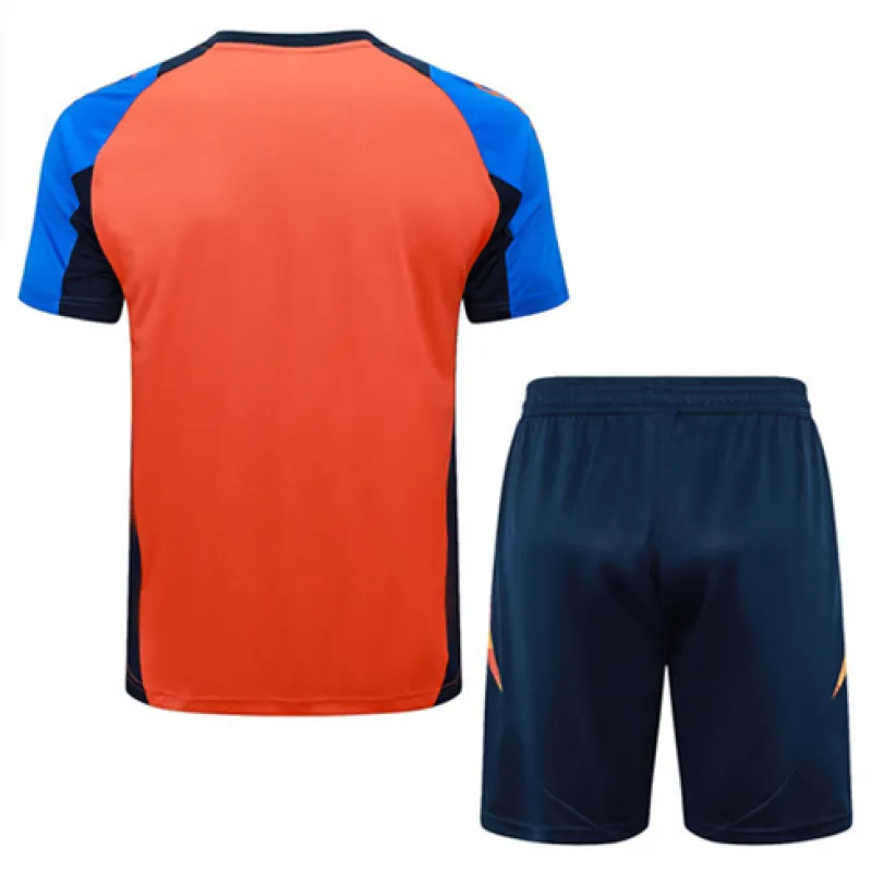 Jersey de entrenamiento + pantalones cortos de Juventus 2024/25 - anaranjado