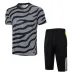 Jersey de entrenamiento + pantalones cortos de Juventus 2024/25 - gris