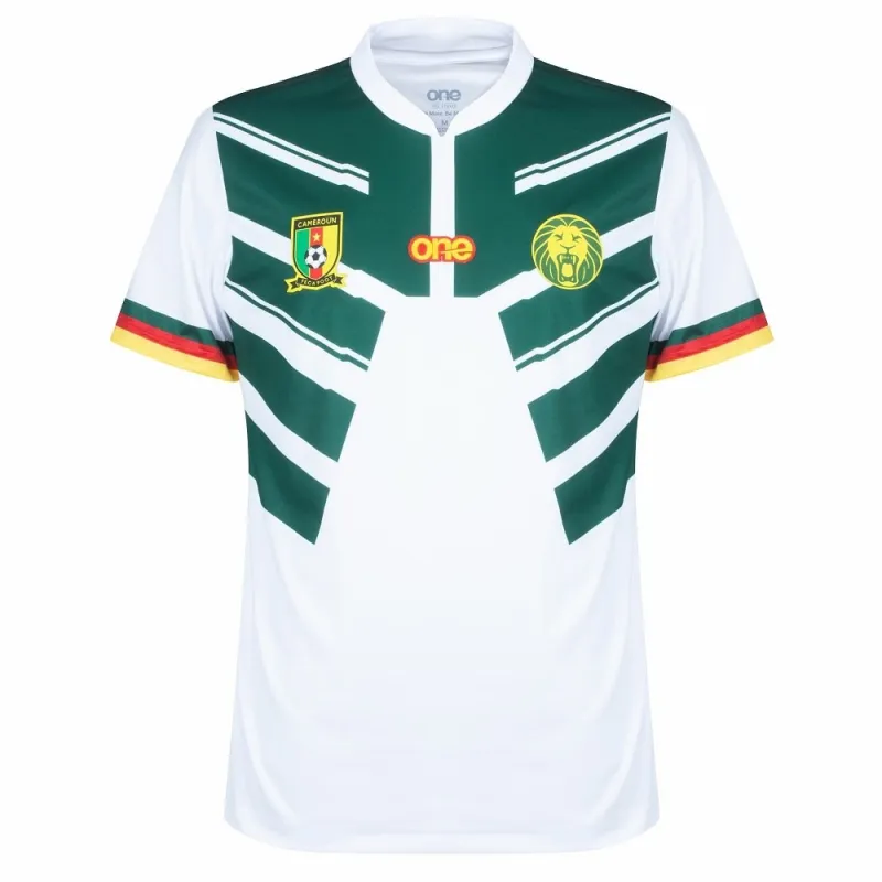 The away jersey of the Cameroon national team in the 2022 World Cup, white.