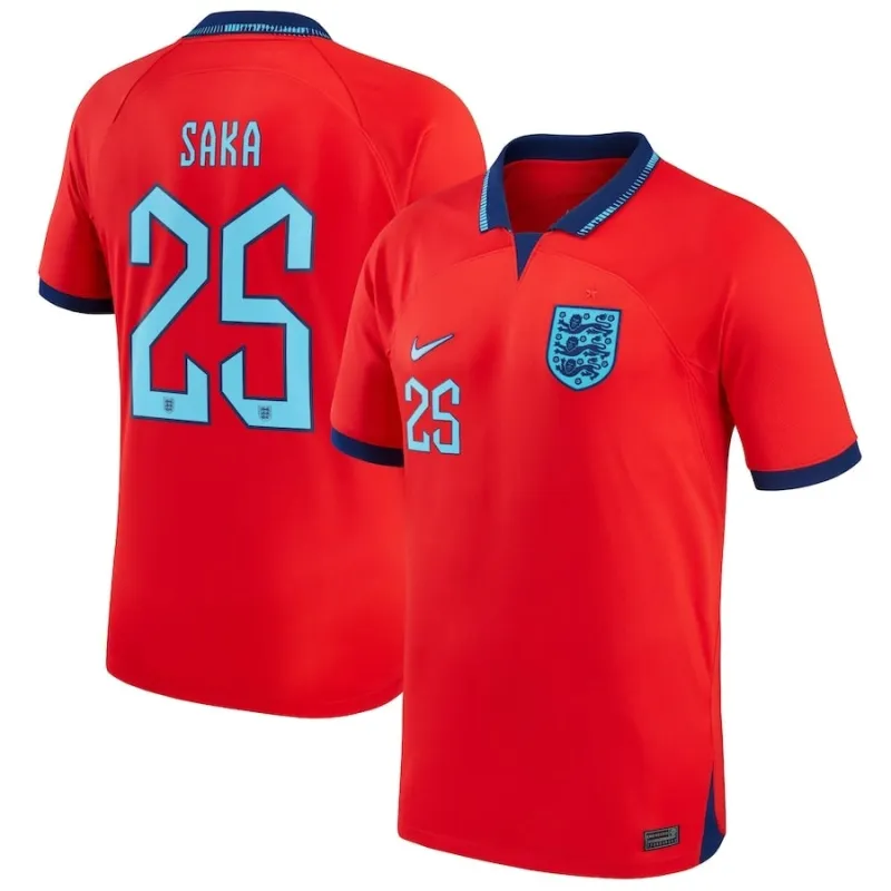 Sakas Auswärtstrikot der England-Nationalmannschaft für die Weltmeisterschaft 2022 - Rot