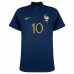 Le maillot de l'équipe nationale de France de Kylian Mbappé pour la Coupe du monde 2022 à domicile - Bleu