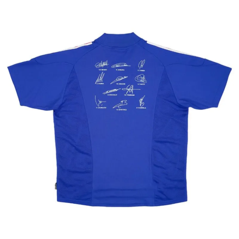 The retro home jersey of the French national team from 2002 to 2004 - Blue