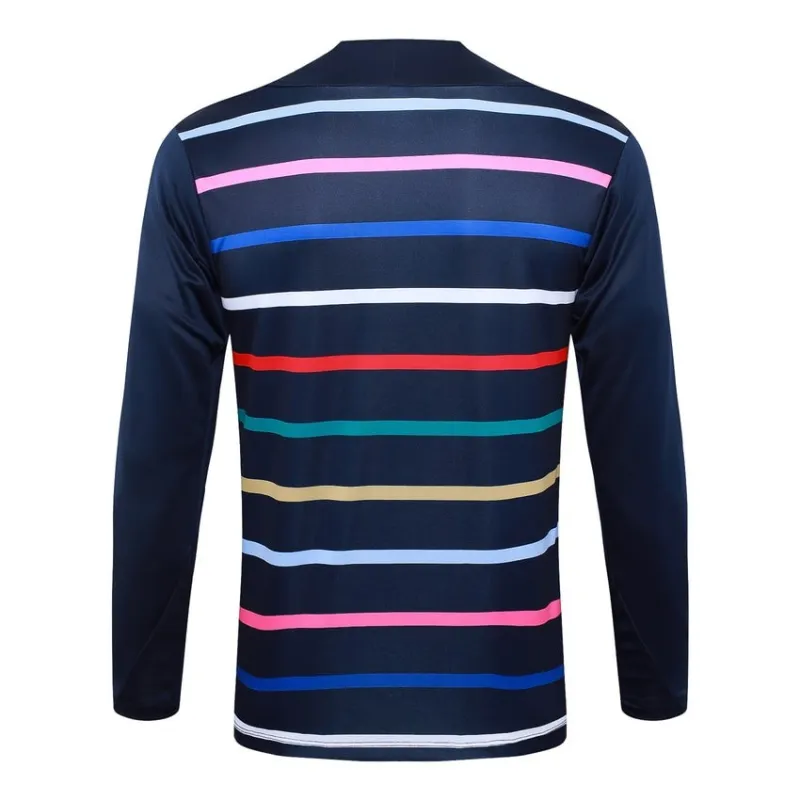 The sportswear and pants of the French national team for 2024/25 - with blue patterns.