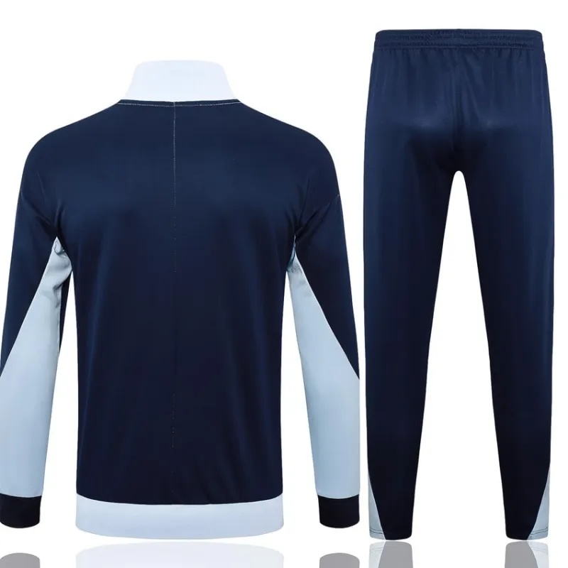 The French national team's 2024/25 sports jacket and pants - white
