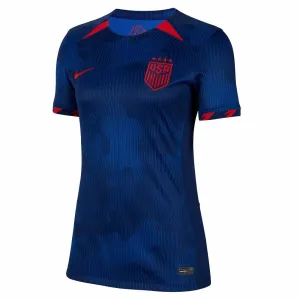 Le maillot d'extérieur 2023/24 pour femmes de l'équipe des États-Unis, version fan, vert
