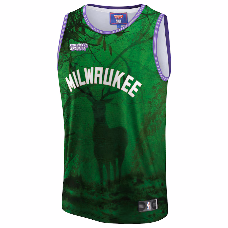 Milwaukee Bucks, NBA y KidSuper Studios Camiseta de la ciudad natal unisex - Verde