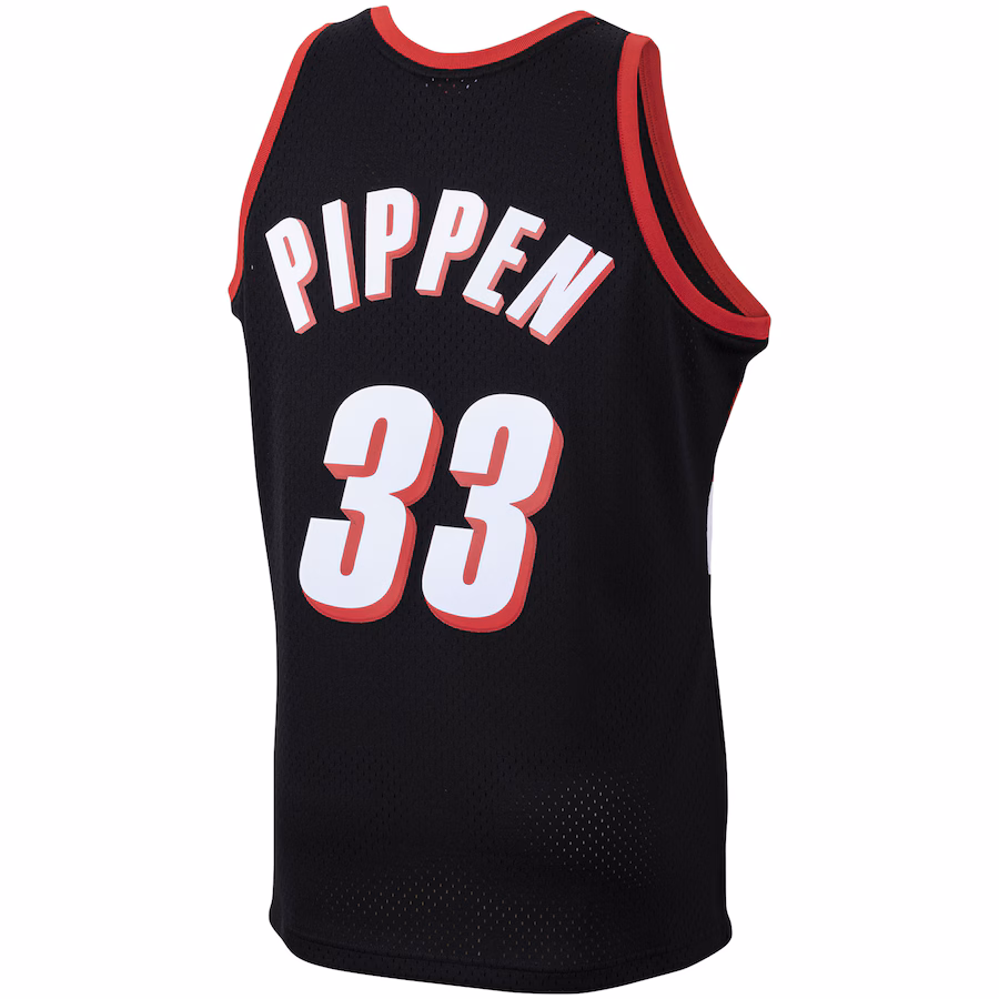 Scottie Pippen, Portland Trail Blazers, 1999/00 Classic Wood Grain, Black