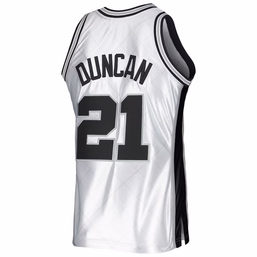 Tim Duncan, San Antonio Spurs, 1998/99 Classic 75th Anniversary Edition, Platinum